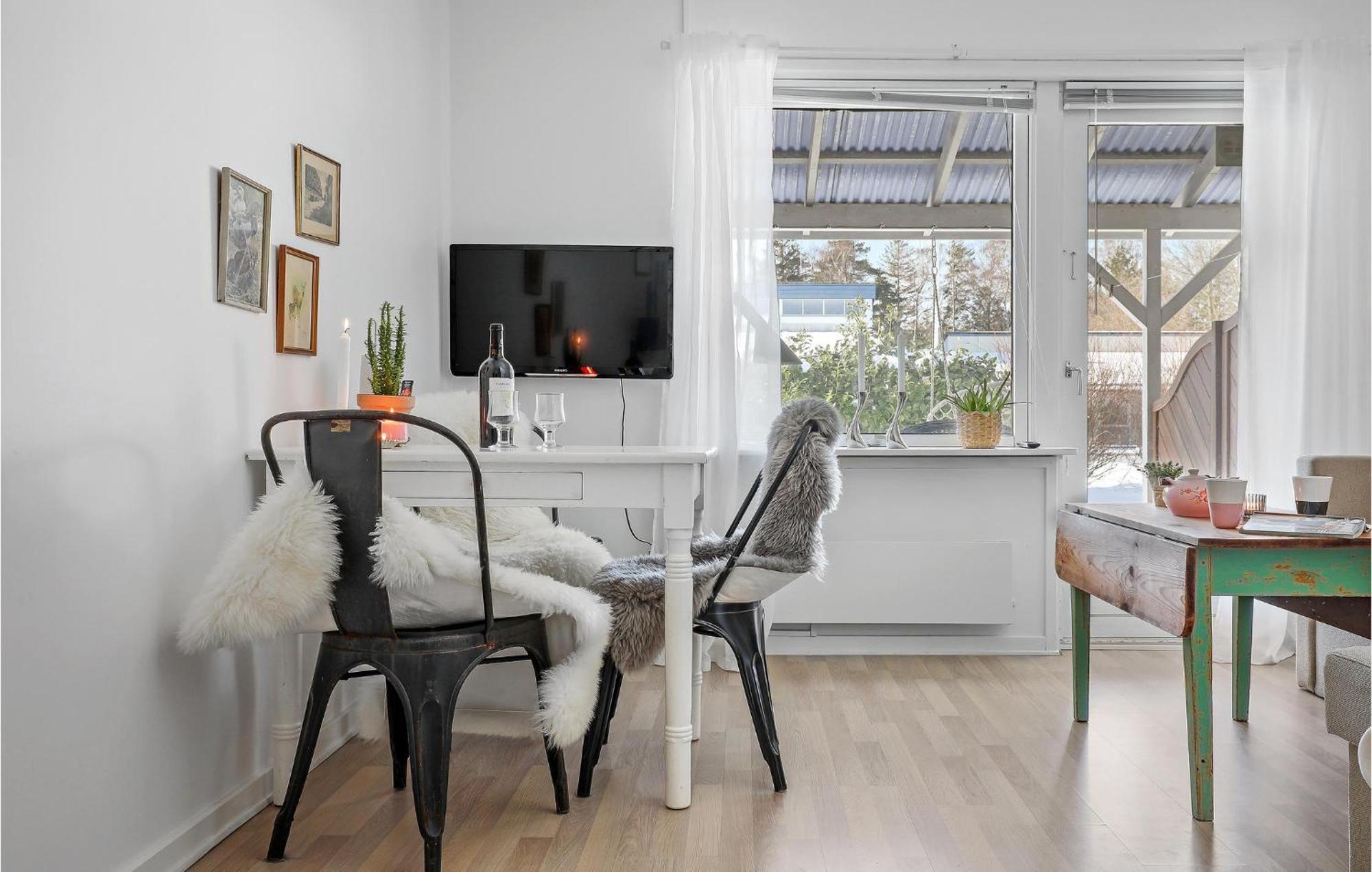 Beautiful Apartment In Neksø Esterno foto