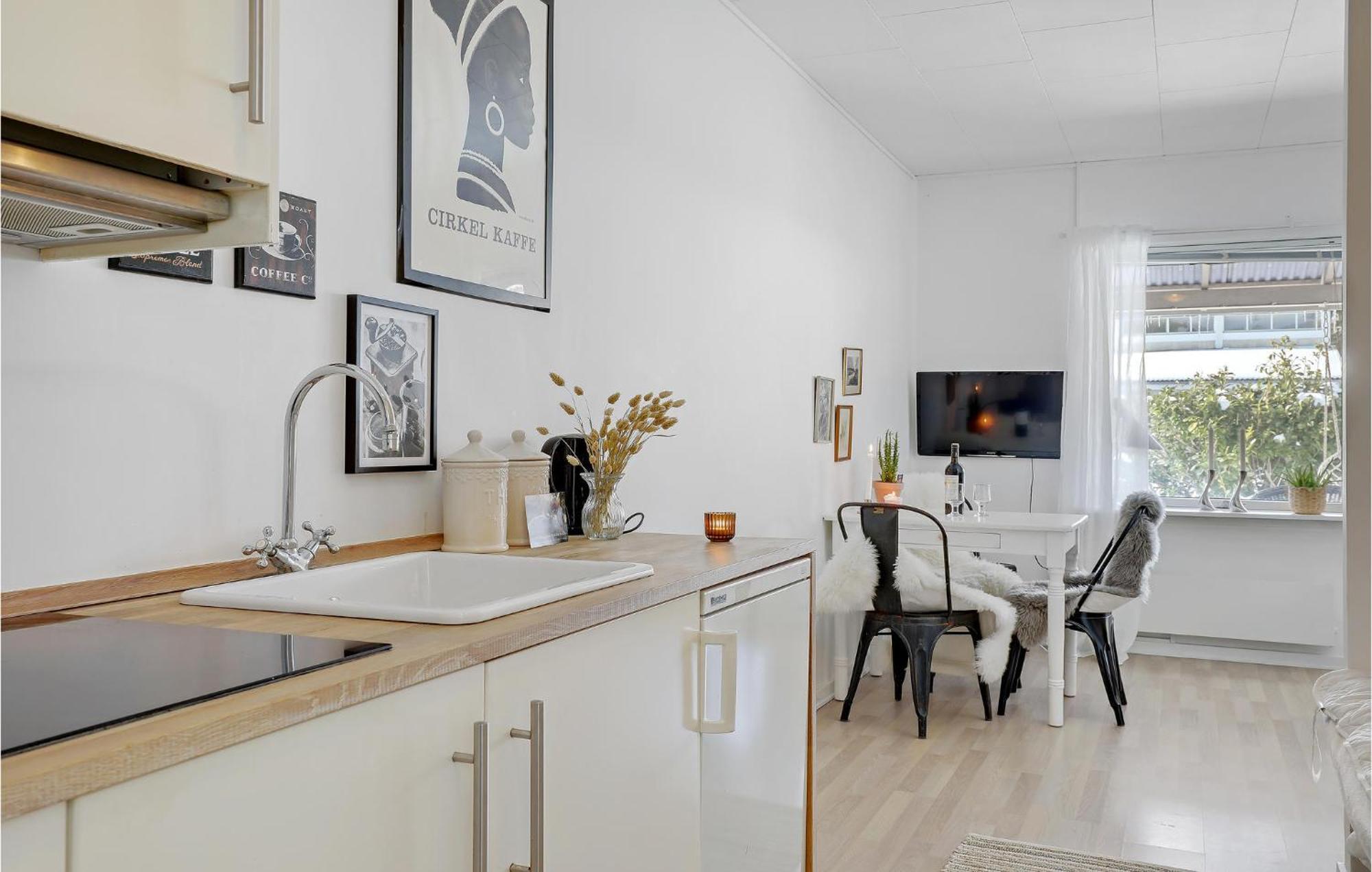 Beautiful Apartment In Neksø Esterno foto